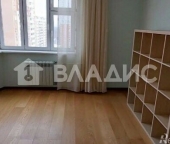 Продать Квартиры вторичка Московский г, Радужная ул  14 к3 