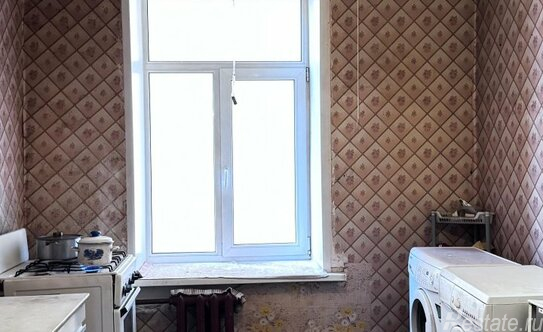 Продажа 4-комн квартиры на вторичном рынке ул Подольская,  д. 39