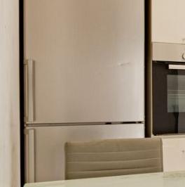 Продажа 3-комн квартиры на вторичном рынке Мосфильмовская улица, 8