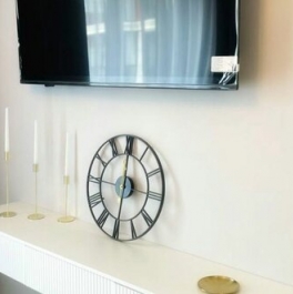 Продажа 1-комн квартиры на вторичном рынке Черниговская улица,  д. 13 к2