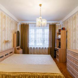 Продажа 2-комн квартиры на вторичном рынке Александровской фермы пр-кт,  д. 1