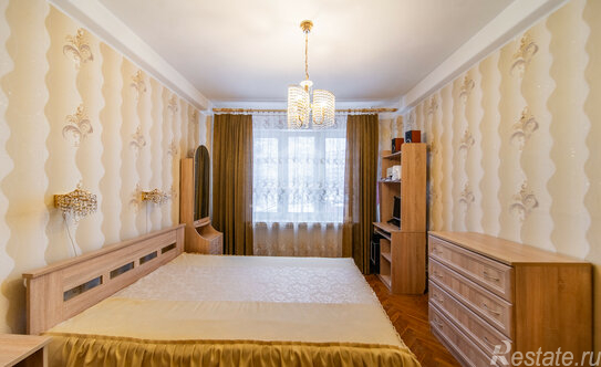 Продажа 2-комн квартиры на вторичном рынке Александровской фермы пр-кт,  д. 1