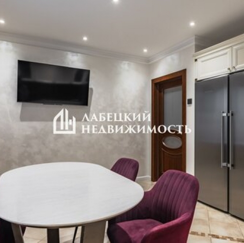 3-комн квартира Юрия Гагарина пр-кт,  д. 77