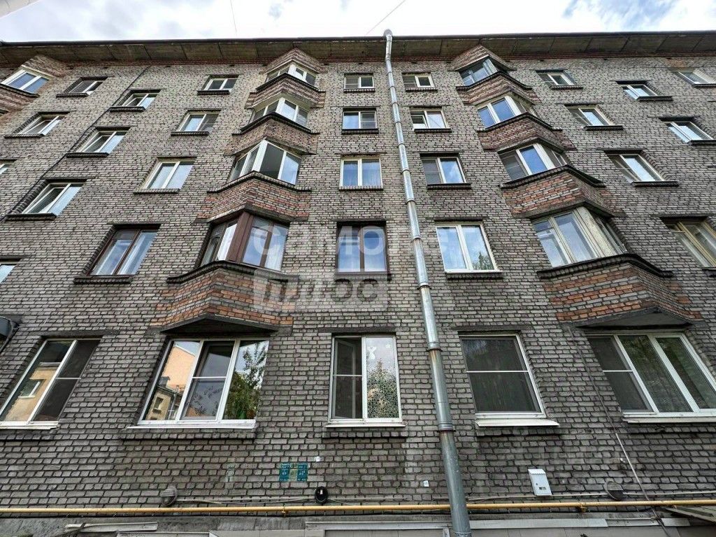 Продажа 3-комн квартиры на вторичном рынке Ломаная улица, 6