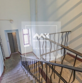 Продажа 3-комн квартиры на вторичном рынке Макаренко пер,  д. 11