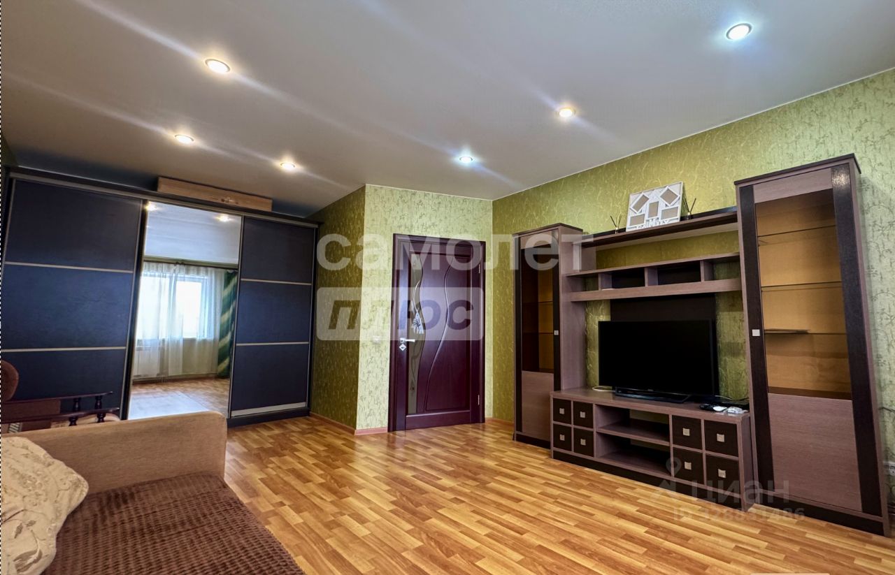 Продажа 1-комн квартиры на вторичном рынке Центральный мкр, улица Кирова, 7к1