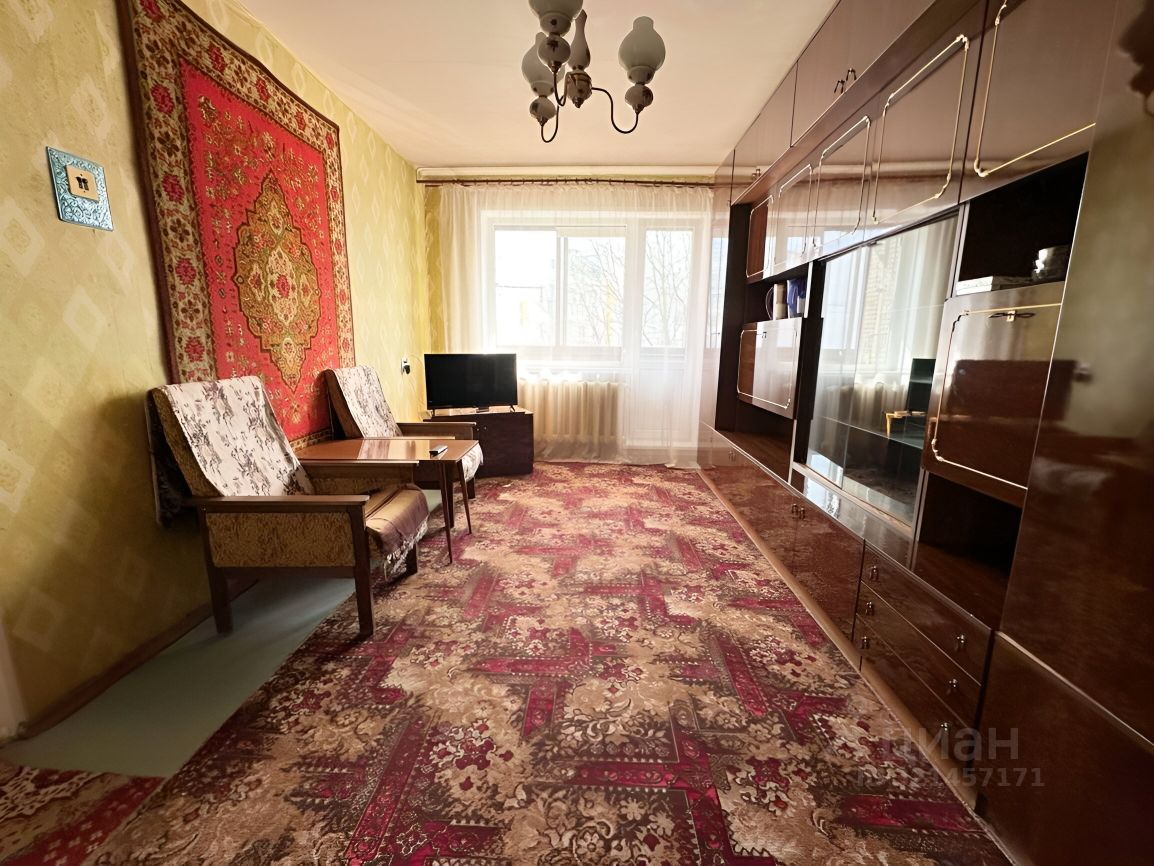 Продажа 2-комн квартиры на вторичном рынке СХТ исторический район, Рощино пгт