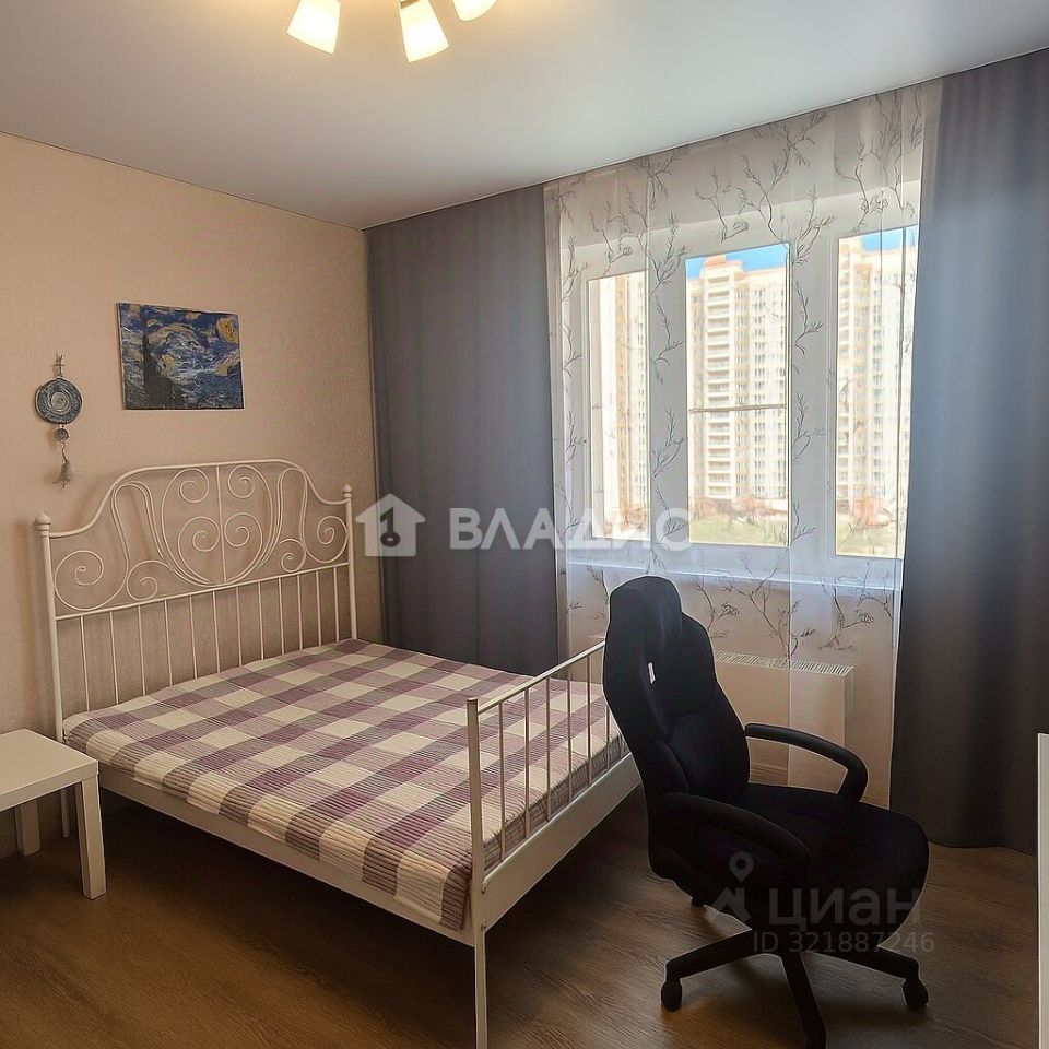Продажа 3-комн квартиры на вторичном рынке Кучино мкр, Балашиха, улица Брагина,  д. 1