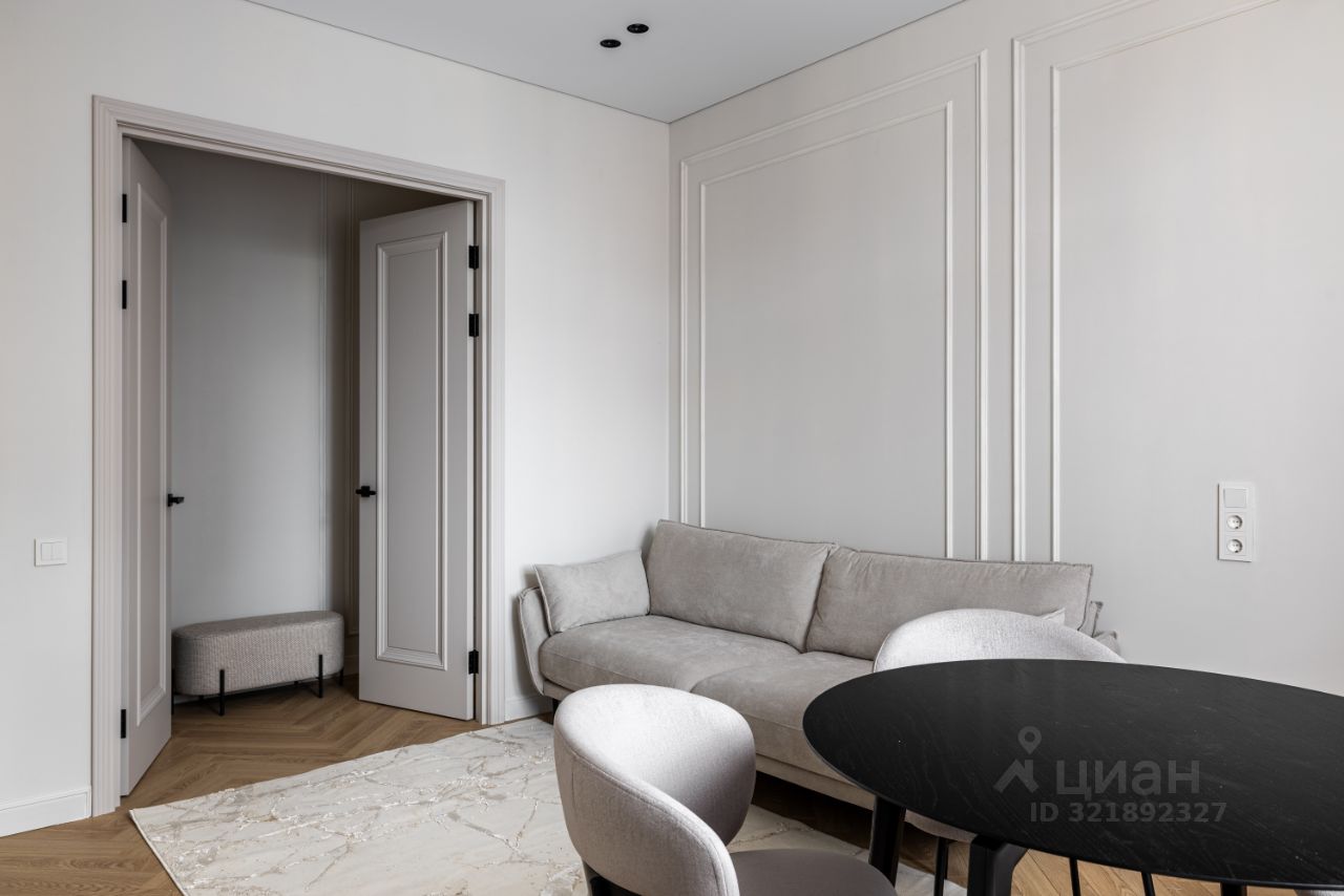 Продажа 2-комн квартиры на вторичном рынке Кутузовский проспект, 23К1