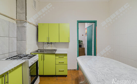 Продажа 2-комн квартиры на вторичном рынке Морская Б. ул,  д. 6