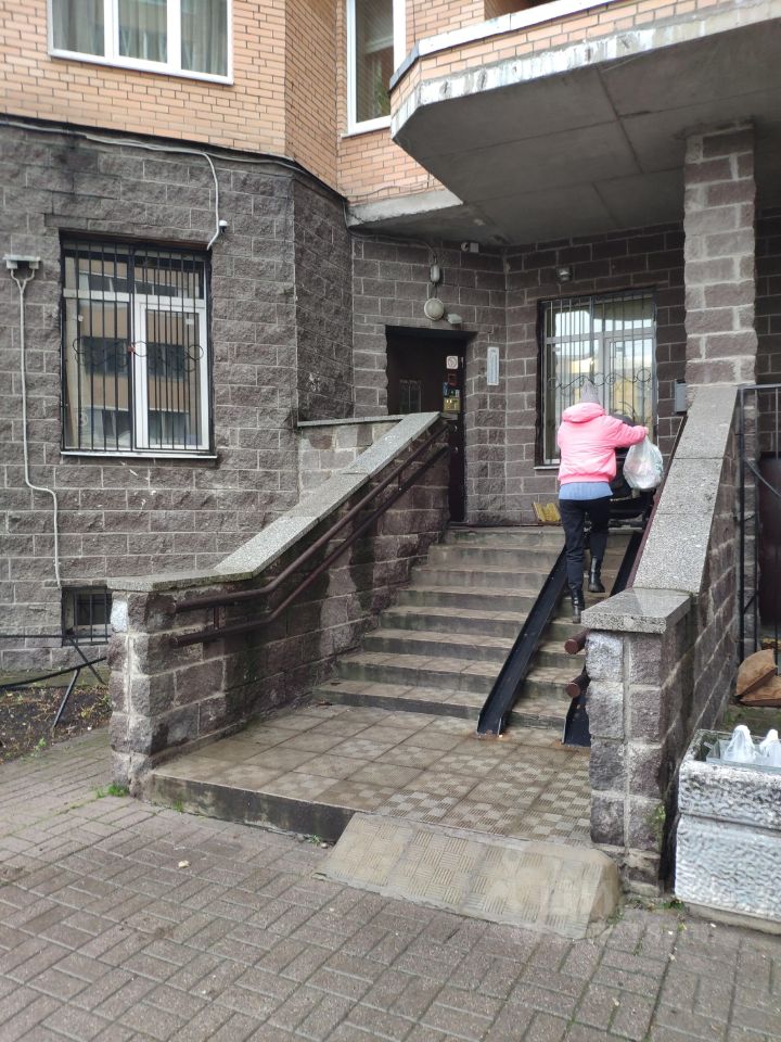 Аренда студии проспект Художников, 33к4