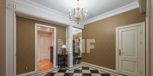 3-комн квартира Климентовский пер,  д. 2