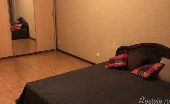 Продажа 4-комн квартиры на вторичном рынке улица Веденеева,  д. 2