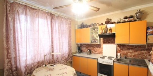 2-комн квартира улица Маршала Голованова,  д. 11