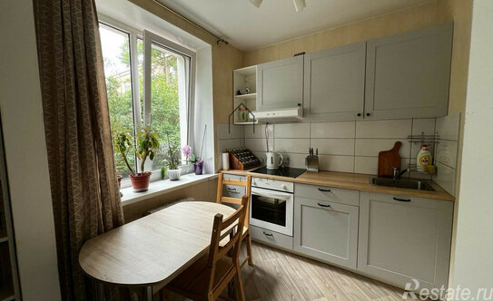 Продажа 1-комн квартиры на вторичном рынке Пушкин г, Магазейная ул,  д. 32