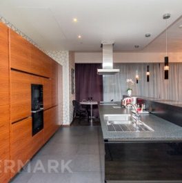 Аренда 3-комн квартиры на вторичном рынке Пресненская наб,  д. 8,  к. 1