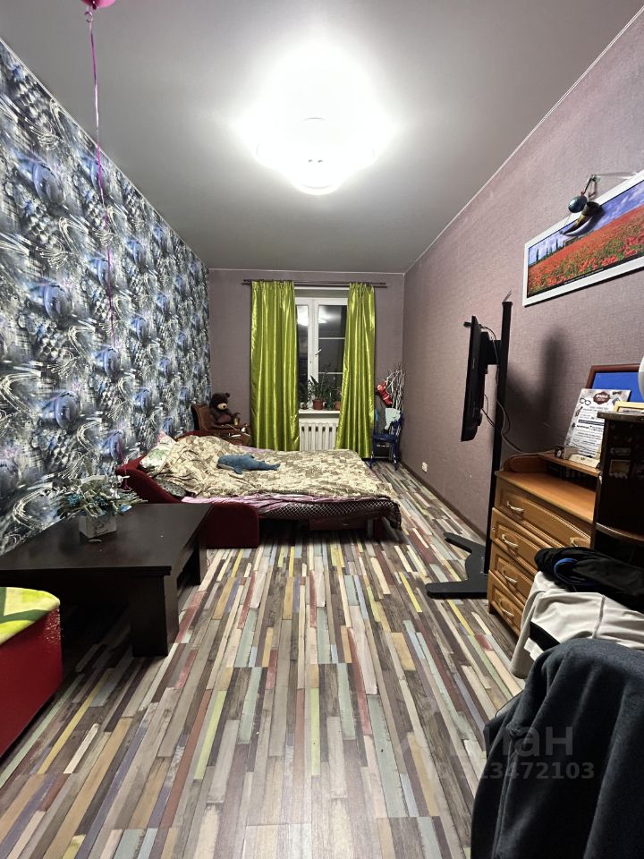 Продажа 3-комн квартиры на вторичном рынке улица Металлургов, 23/13