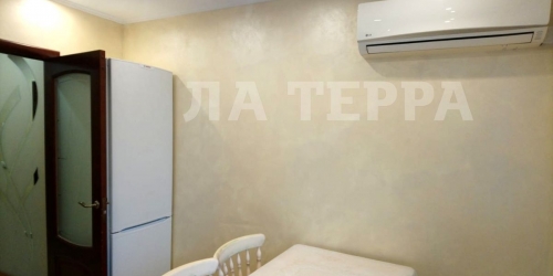 3-комн квартира Коштоянца ул, 10