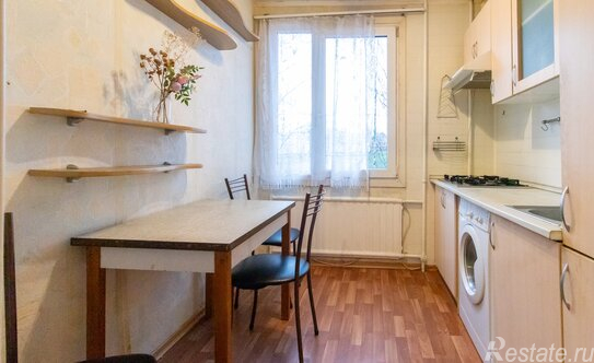 Продажа 2-комн квартиры на вторичном рынке Дачный пр-кт,  д. 35