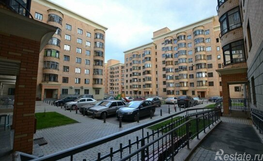 Продажа 2-комн квартиры на вторичном рынке Сходня, Овражная улица,  д. 24 к15