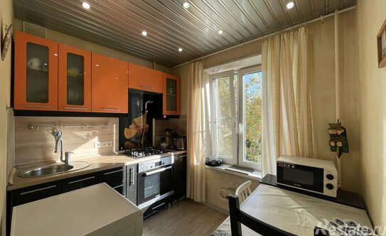 Продажа 2-комн квартиры на вторичном рынке Сормовская улица,  д. 10 к2