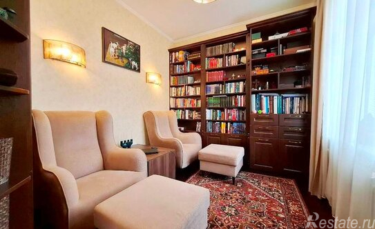 Продажа 4-комн квартиры на вторичном рынке ул Ладожская,  д. 2/37