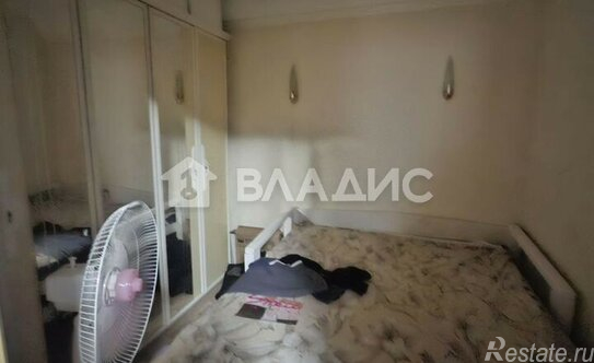 Продажа 3-комн квартиры на вторичном рынке Космонавтов пр-кт,  д. 20 к2