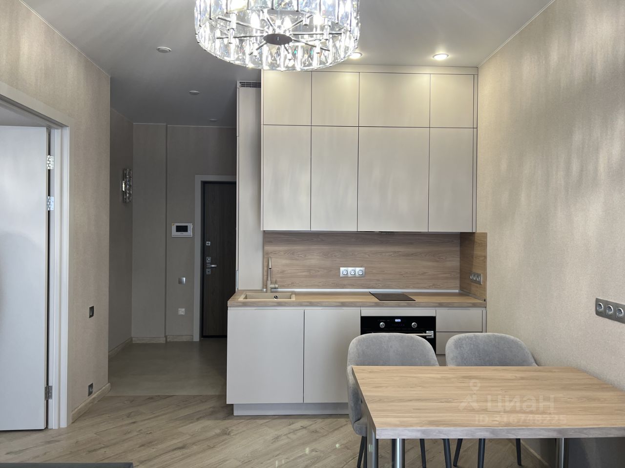 Аренда 2-комн квартиры на вторичном рынке Севастопольский проспект, 22А