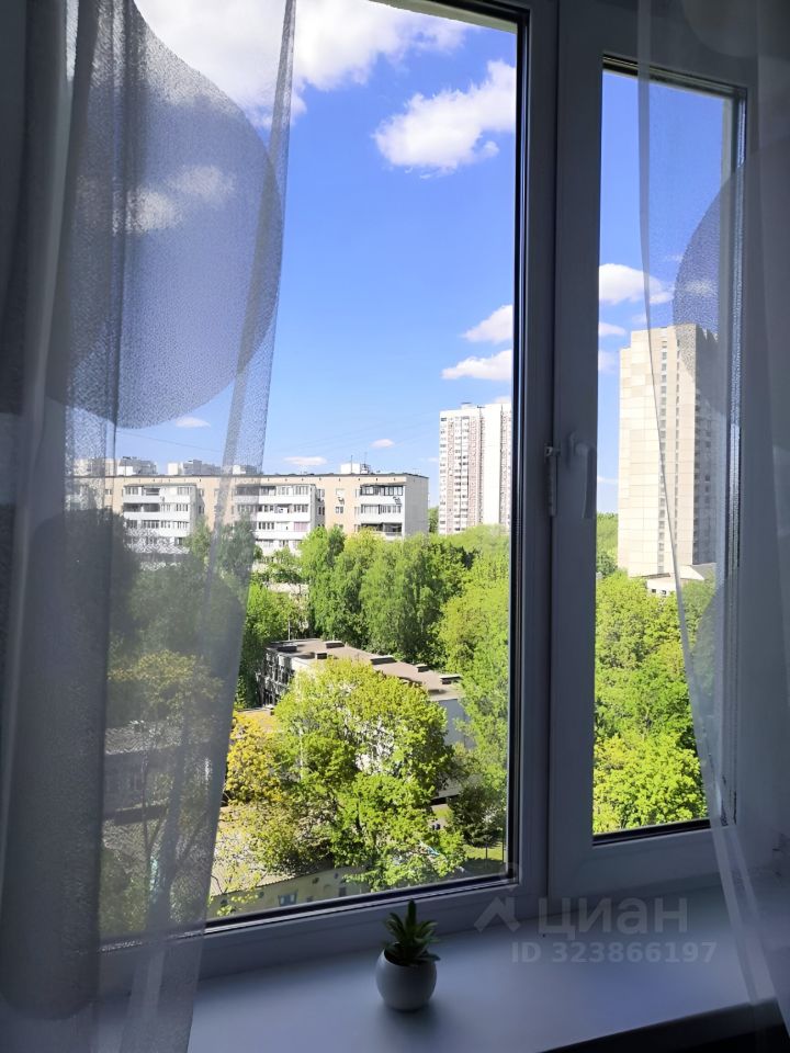 Продажа 1-комн квартиры на вторичном рынке улица Молдагуловой, 22К3