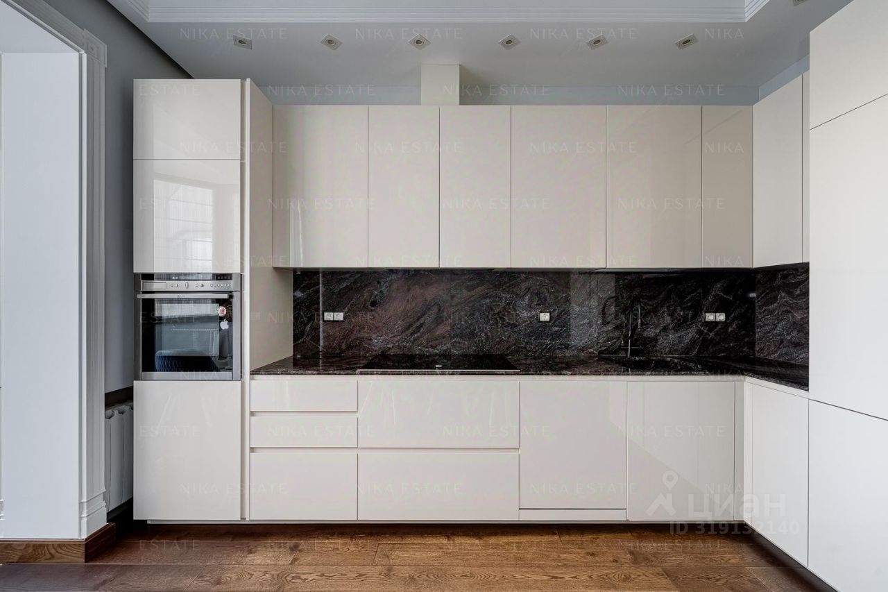 Продажа 4-комн квартиры на вторичном рынке Ярцевская улица, 32