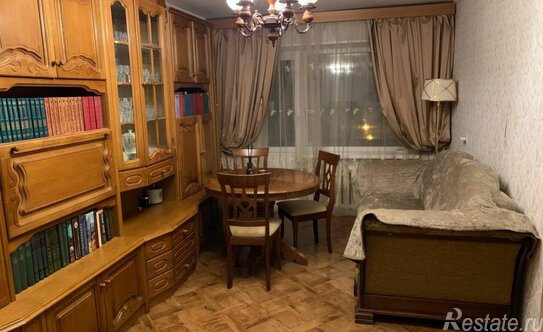 Продажа 2-комн квартиры на вторичном рынке улица Коминтерна,  д. 5