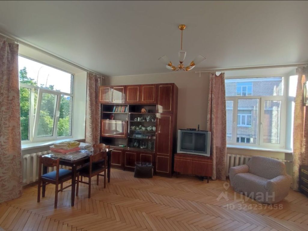 Продажа 1-комн квартиры на вторичном рынке Алтайская улица, 7