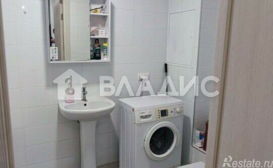 Продажа 2-комн квартиры на вторичном рынке посёлок Ухтомского, улица 8 Марта,  д. 12 к1