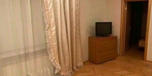 3-комн квартира улица Полосухина, 1/28