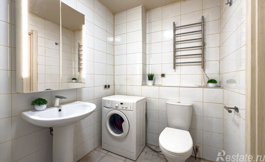 Продажа 1-комн квартиры на вторичном рынке Орлово-Денисовский проспект,  д. 19 к2 с1