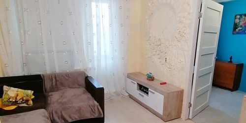 2-комн квартира улица Солдата Корзуна,  д. 18