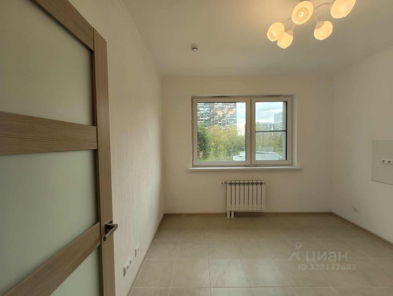 Продажа 2-комн квартиры на вторичном рынке Балаклавский проспект, 17