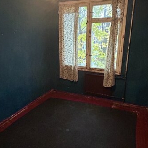 4-комн квартира улица Подводника Кузьмина,  д. 20