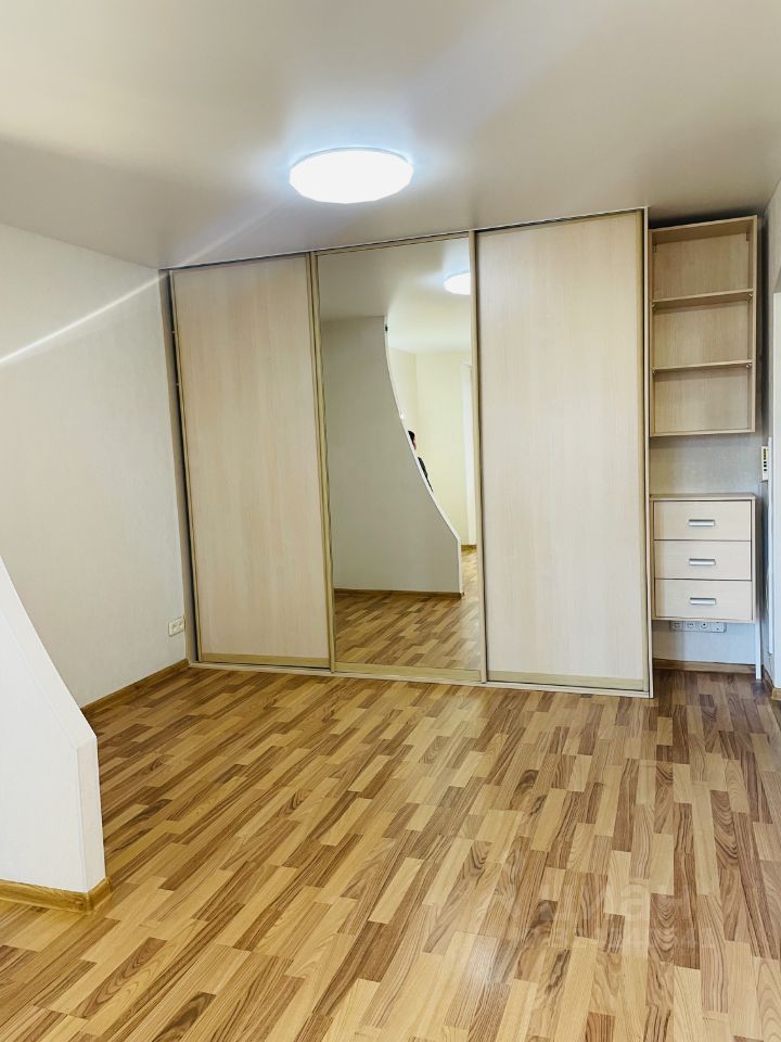 Продажа 1-комн квартиры на вторичном рынке улица Алабяна, 17К2