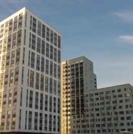 Продажа 3-комн квартиры на вторичном рынке пр-кт Куприна,  д. 7,  к. 1
