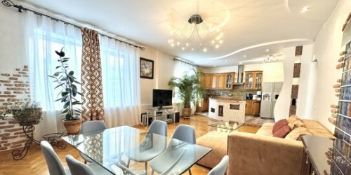 3-комн квартира ул Студенческая,  д. 35