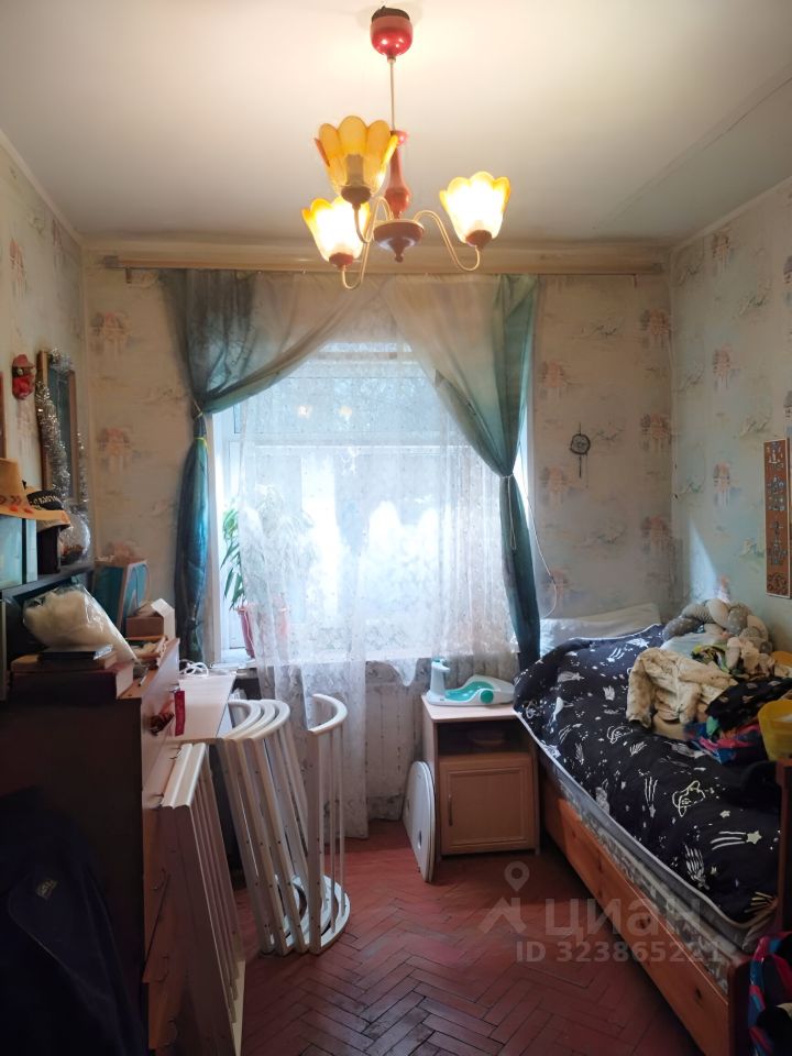 Продажа 4-комн квартиры на вторичном рынке Парковая 7-я ул