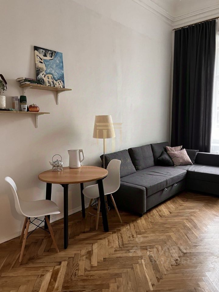 Продажа 5-комн квартиры на вторичном рынке Почтамтская улица, 20