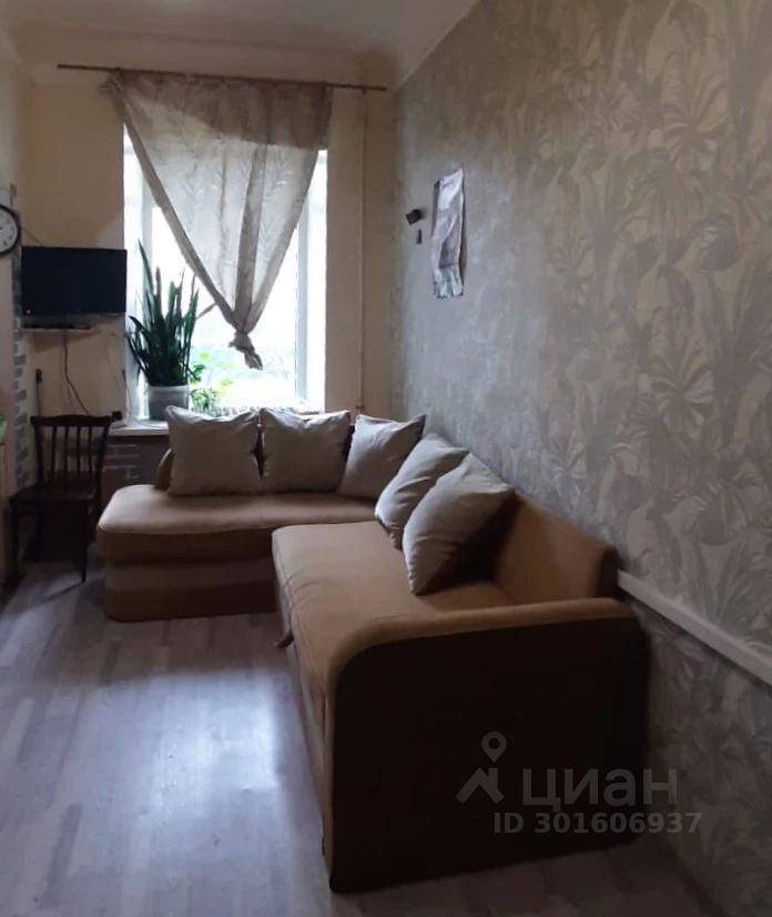 Продажа 2-комн квартиры на вторичном рынке улица Полозова, 11