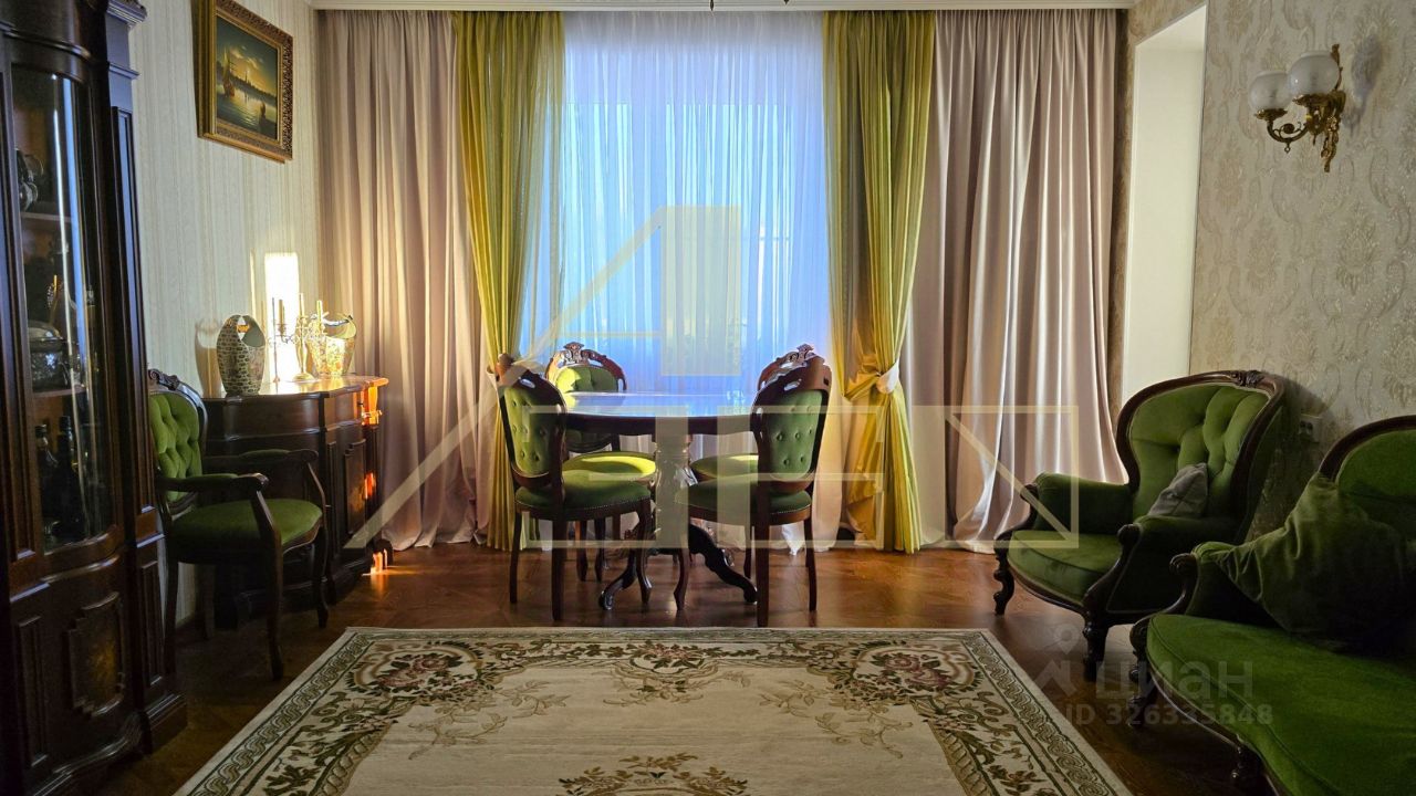 Продажа 4-комн квартиры на вторичном рынке улица Дыбенко, 42