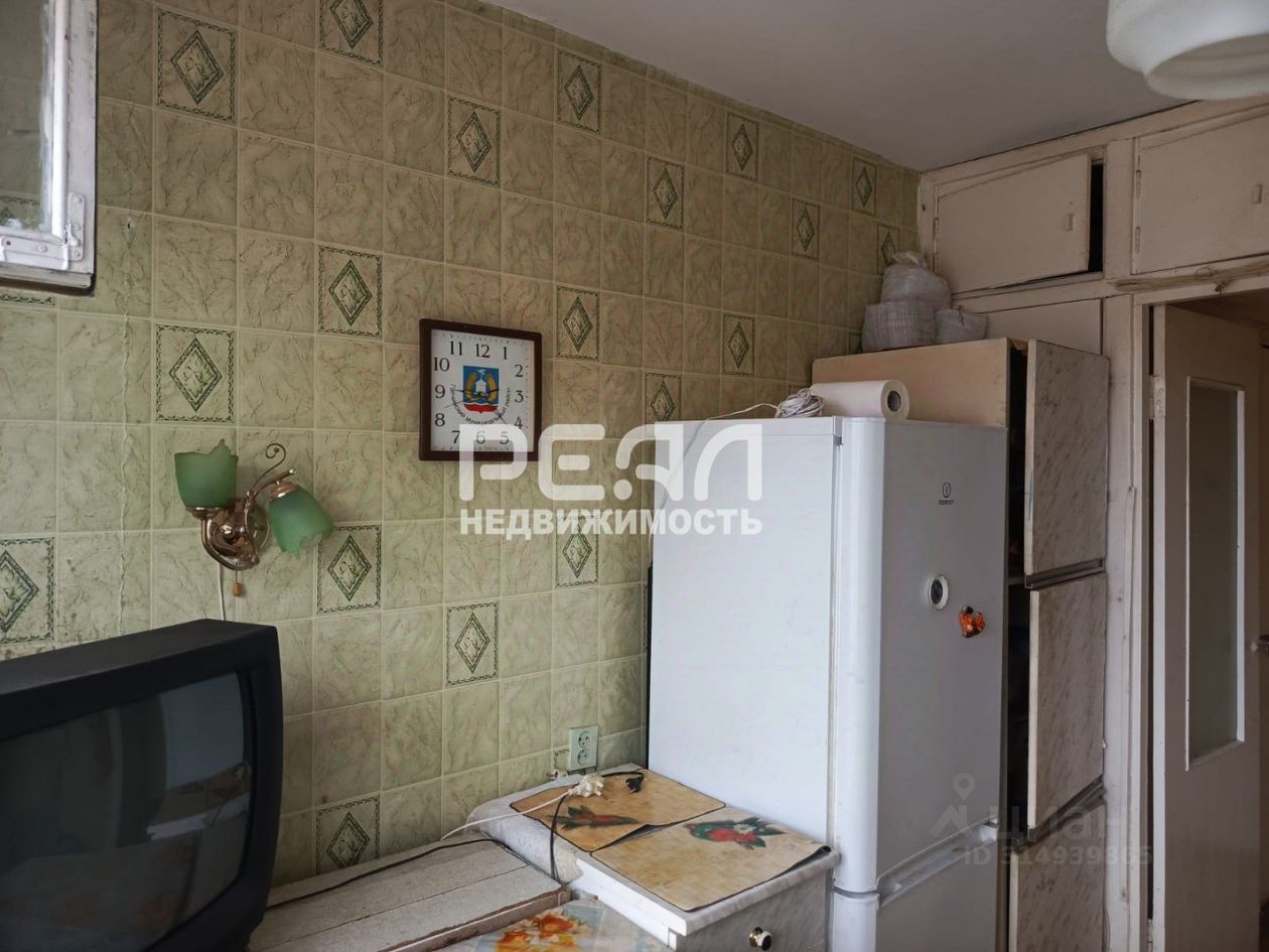 Продажа 2-комн квартиры на вторичном рынке пос. Новый Свет, 42