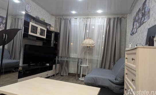 Продажа 3-комн квартиры на вторичном рынке Большевиков пр-кт,  д. 73,  к. 1