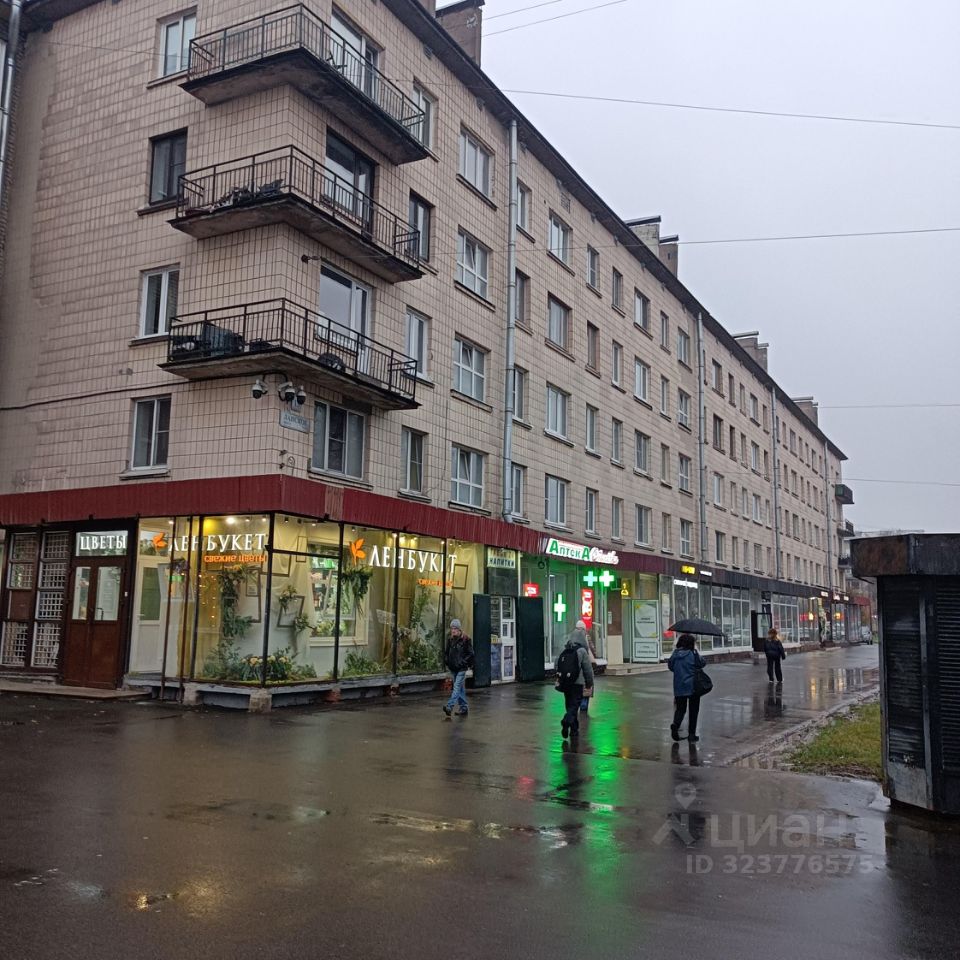 Продажа 3-комн квартиры на вторичном рынке Ланское ш,  д. 13