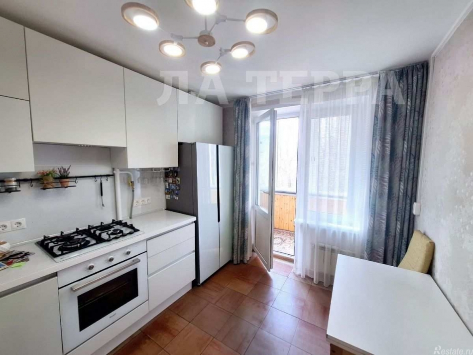 Продажа 3-комн квартиры на вторичном рынке Шокальского проезд, 31к2