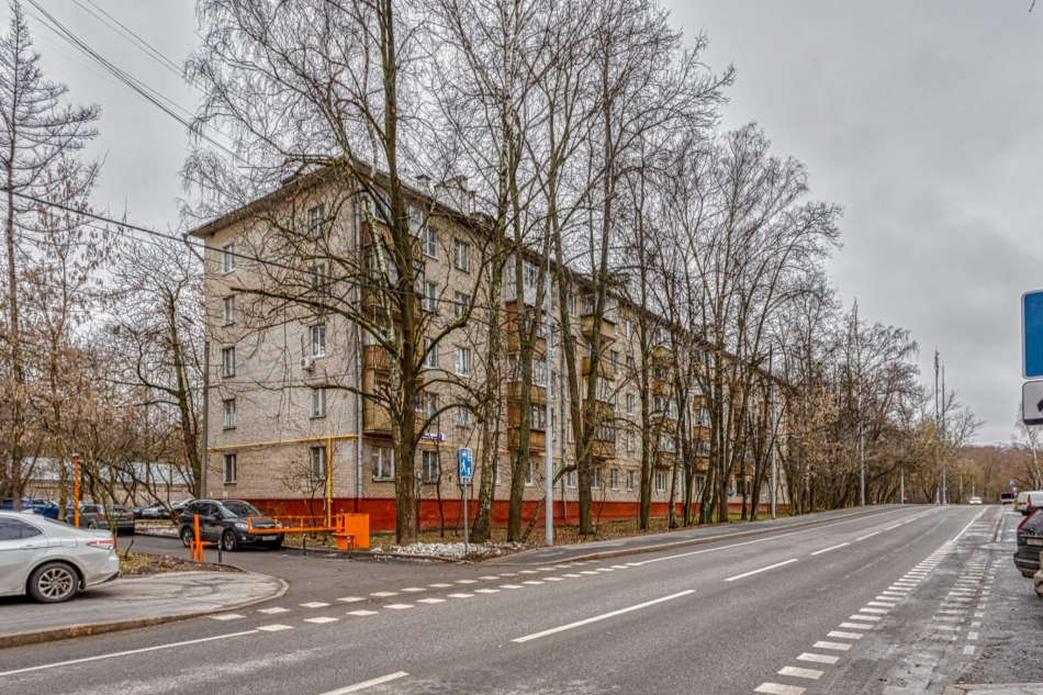 Продажа 2-комн квартиры на вторичном рынке 16-я Парковая улица,  д. 2